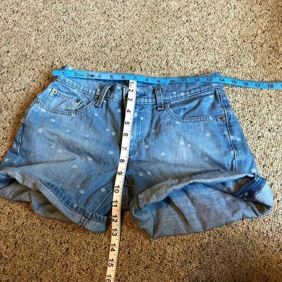 Levi’s Jeans Shorts Women Size W27 - Picture 2 of 5